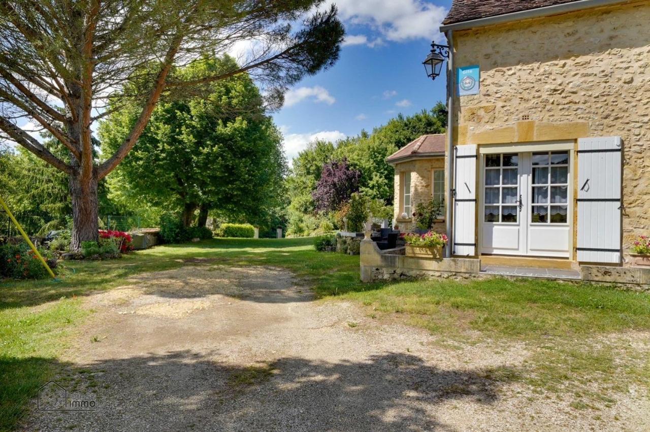 Les Camelias Bed & Breakfast Lalinde Exterior foto